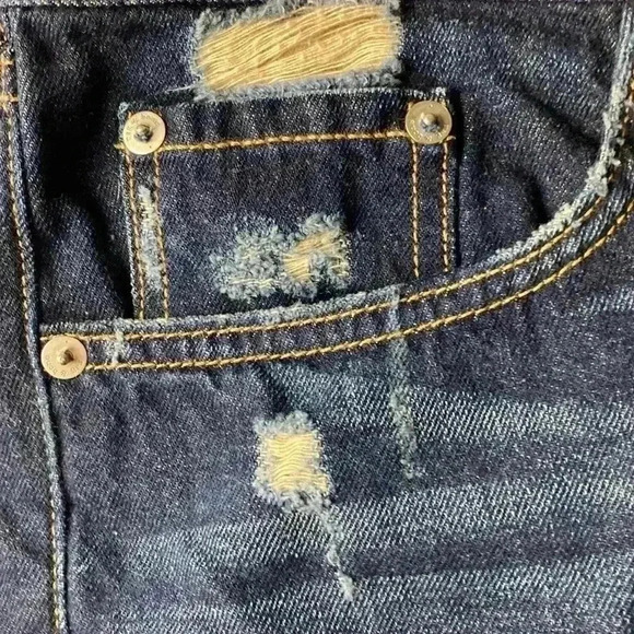 RAG & BONE DORIS WOMENS  SIZE 32 CUTOFF JEAN SHORTS GOOD CLEAN CONDITION - Picture 4 of 13